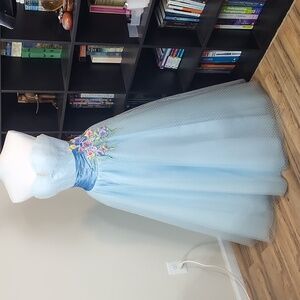 NIGHT MOVES Blue Polka-dot Embroidered Floral Detail Prom Quinceanera Ball Gown